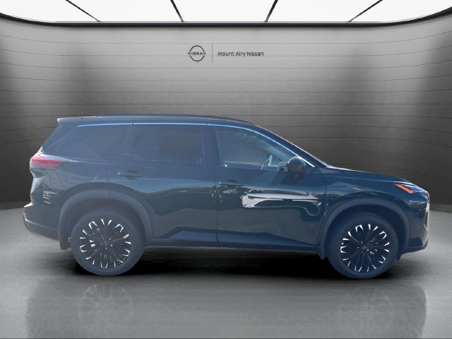 Certified 2026 Nissan Rogue Dark Armor AWD/4WD image 3