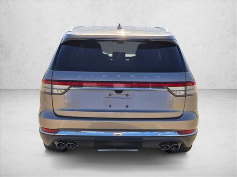 Used 2020 Lincoln Aviator Reserve w/ Equipment Group 202A image 5