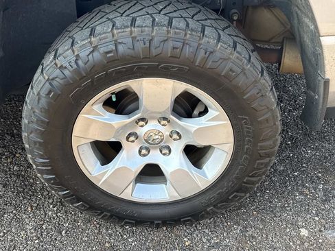 Used 2020 RAM 1500 Lone Star AWD/4WD image 10