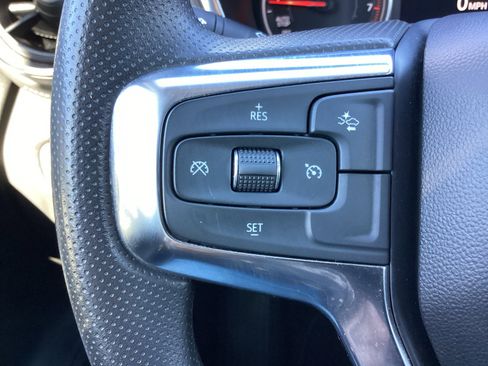 Used 2025 Chevrolet Blazer LT image 18