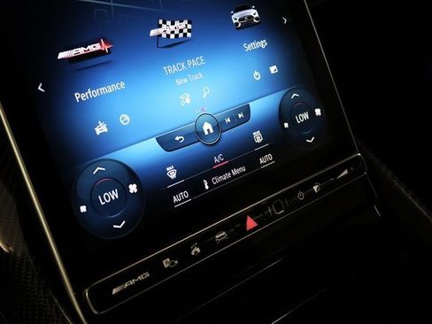 Used 2022 Mercedes-Benz SL 63 AMG 4MATIC image 31