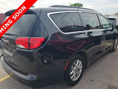 Used 2021 Chrysler Voyager Lxi FWD image 5