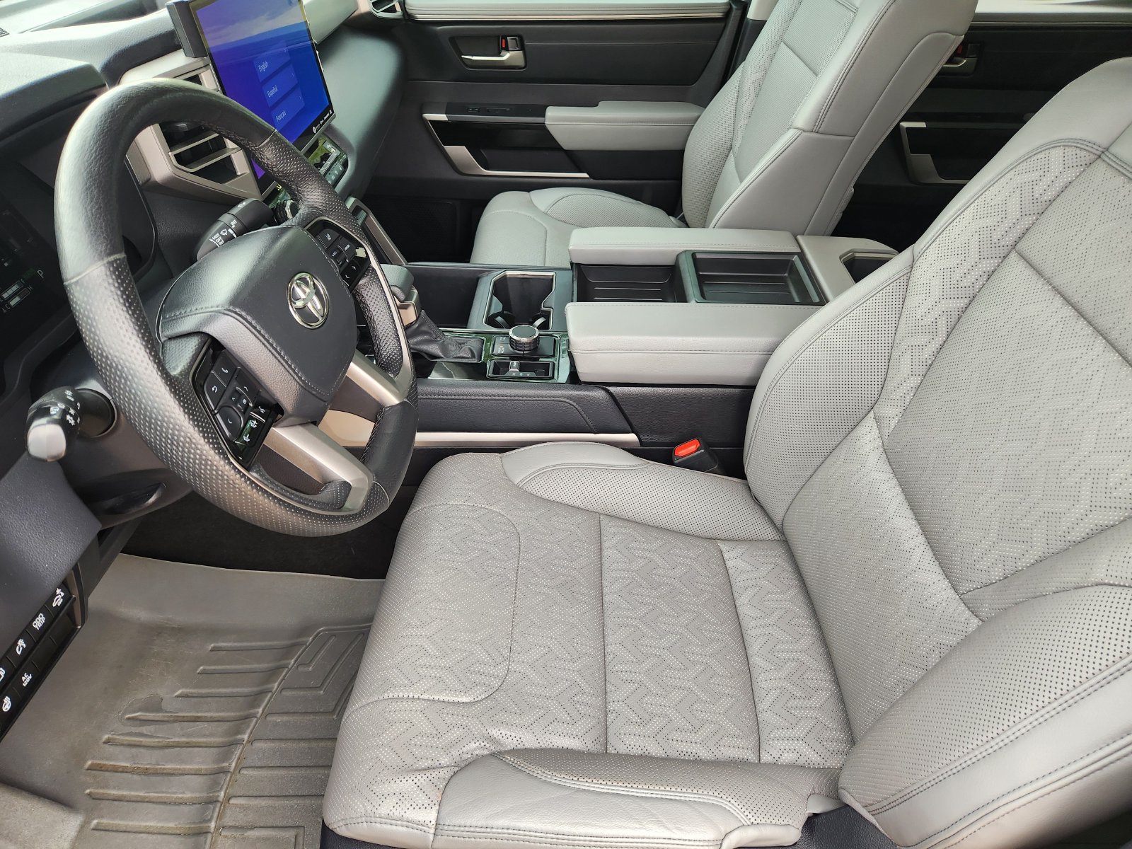 Used 2022 Toyota Tundra Limited AWD/4WD image 16