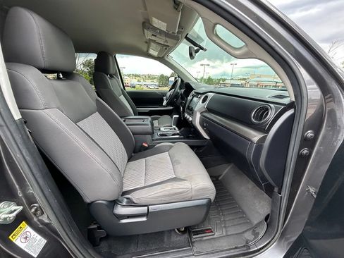 Used 2017 Toyota Tundra SR5 AWD/4WD image 32