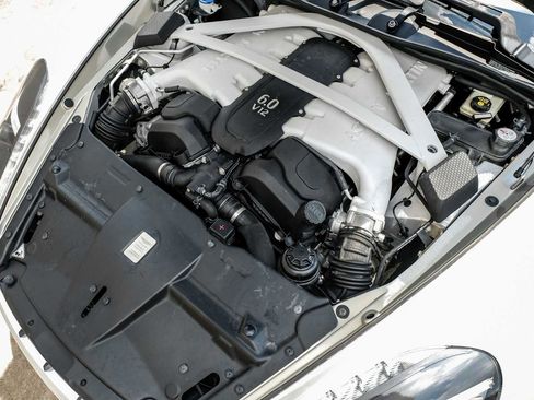 Used 2016 Aston Martin Vanquish Volante RWD image 46