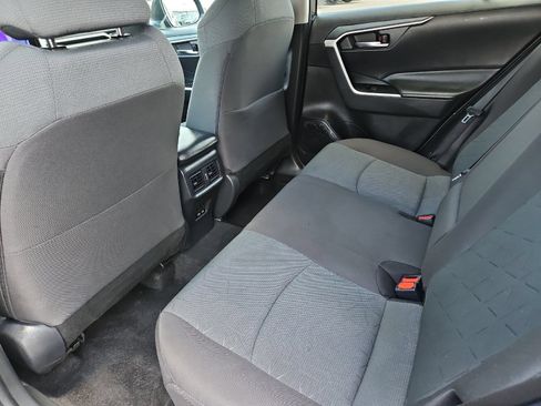 Used 2024 Toyota RAV4 XLE FWD image 11