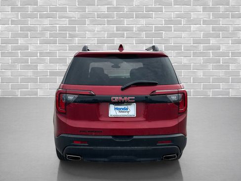 Used 2023 GMC Acadia SLE w/ Driver Convenience Package FWD image 4