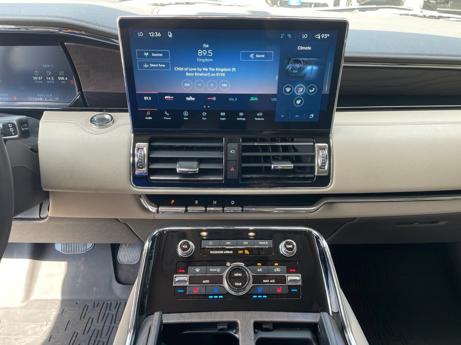 Used 2024 Lincoln Navigator Reserve AWD/4WD image 22