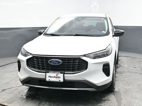 Used 2023 Ford Escape Active w/ Tech Pack #1 FWD image 2