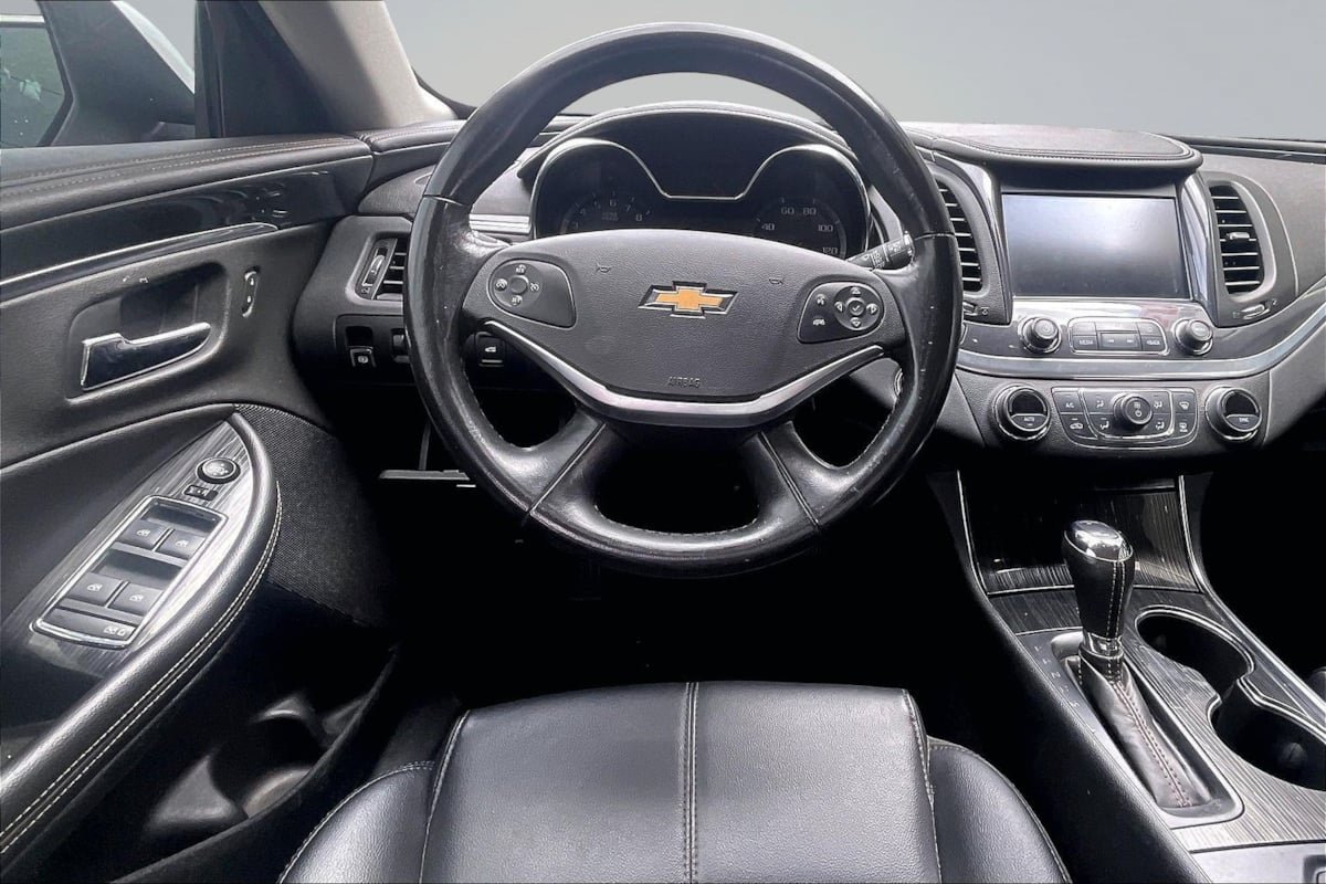 Used 2020 Chevrolet Impala LT FWD image 5