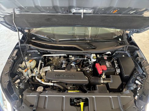 Used 2026 Nissan Rogue SL AWD/4WD image 30