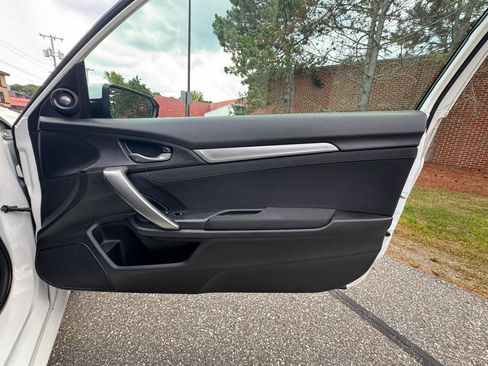 Used 2018 Honda Civic Si image 14