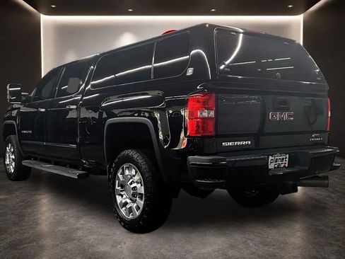 Used 2016 GMC Sierra 2500 Denali w/ Duramax Plus Package AWD/4WD image 5