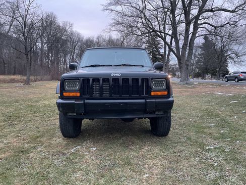 Used 2000 Jeep Cherokee Classic image 5