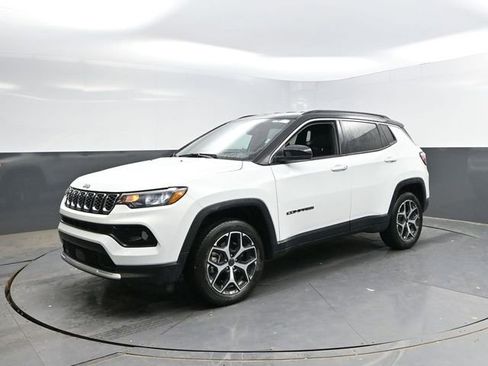 Used 2026 Jeep Compass Limited AWD/4WD image 3