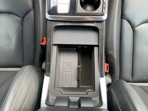 Used 2019 Audi Q8 Prestige w/ Luxury Package AWD/4WD image 47