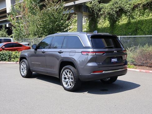 Used 2022 Jeep Grand Cherokee Limited AWD/4WD image 10