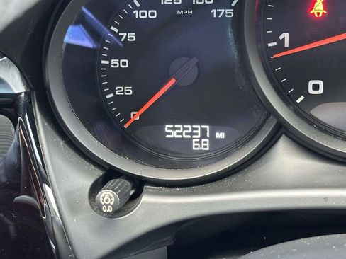 Used 2019 Porsche Macan image 22