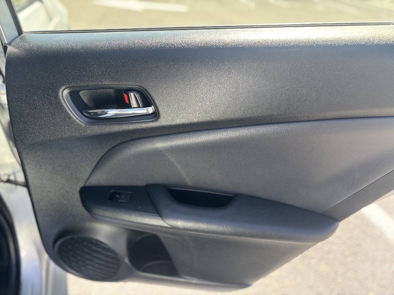 Used 2019 Toyota Prius LE w/ Carpet Mat Package FWD image 21