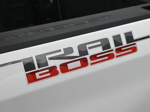 New 2026 Chevrolet Silverado 1500 LT Trail Boss w/ LT Trail Boss Premium Package AWD/4WD image 43