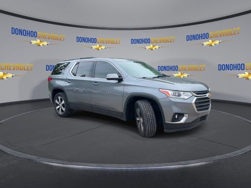 Used 2020 Chevrolet Traverse LT w/ LT Premium Package AWD/4WD image 5