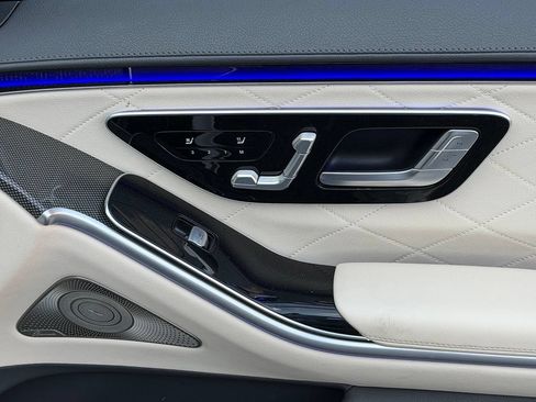 Used 2023 Mercedes-Benz S 580 4MATIC Sedan image 36