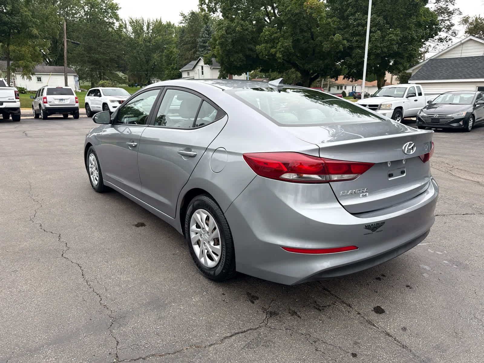 Used 2017 Hyundai Elantra SE FWD image 5