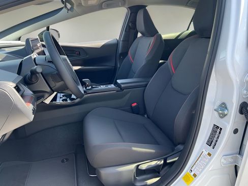 New 2026 Toyota Prius Plug-In Hybrid image 12