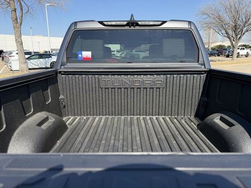 Used 2025 Toyota Tundra Limited image 33