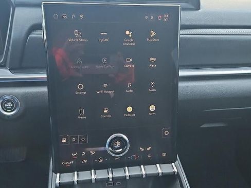 Used 2025 GMC Terrain Elevation image 18