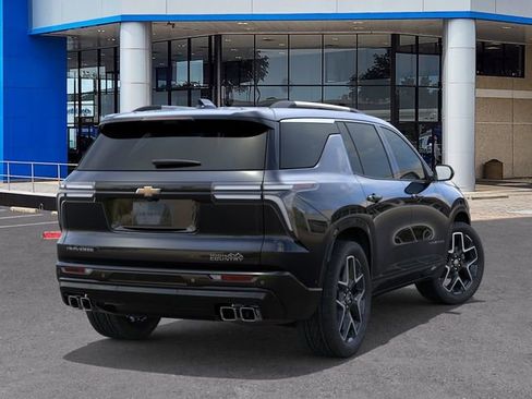 New 2026 Chevrolet Traverse High Country w/ LPO, Floor Liner Package FWD image 4
