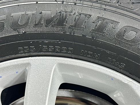 Used 2020 Land Rover Discovery Landmark image 33