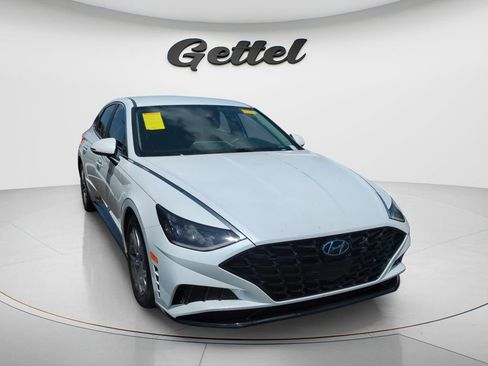 Used 2020 Hyundai Sonata SEL w/ Convenience Package FWD image 3