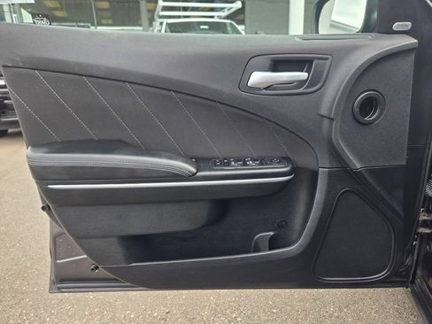 Used 2023 Dodge Charger SXT RWD image 13
