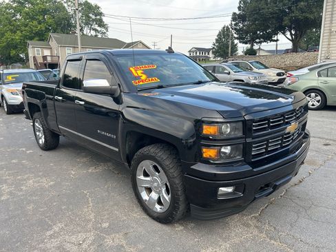 Used 2015 Chevrolet Silverado 1500 LT w/ Custom Sport Edition AWD/4WD image 4