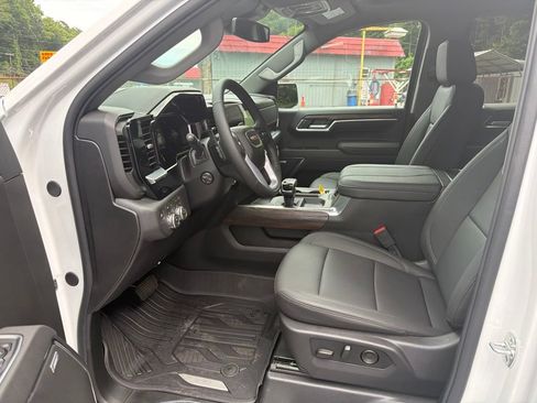 New 2026 GMC Sierra 1500 SLT w/ SLT Premium Plus Package AWD/4WD image 9