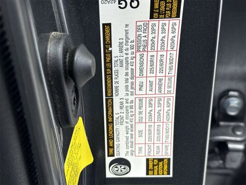 Used 2019 Toyota RAV4 Limited image 51