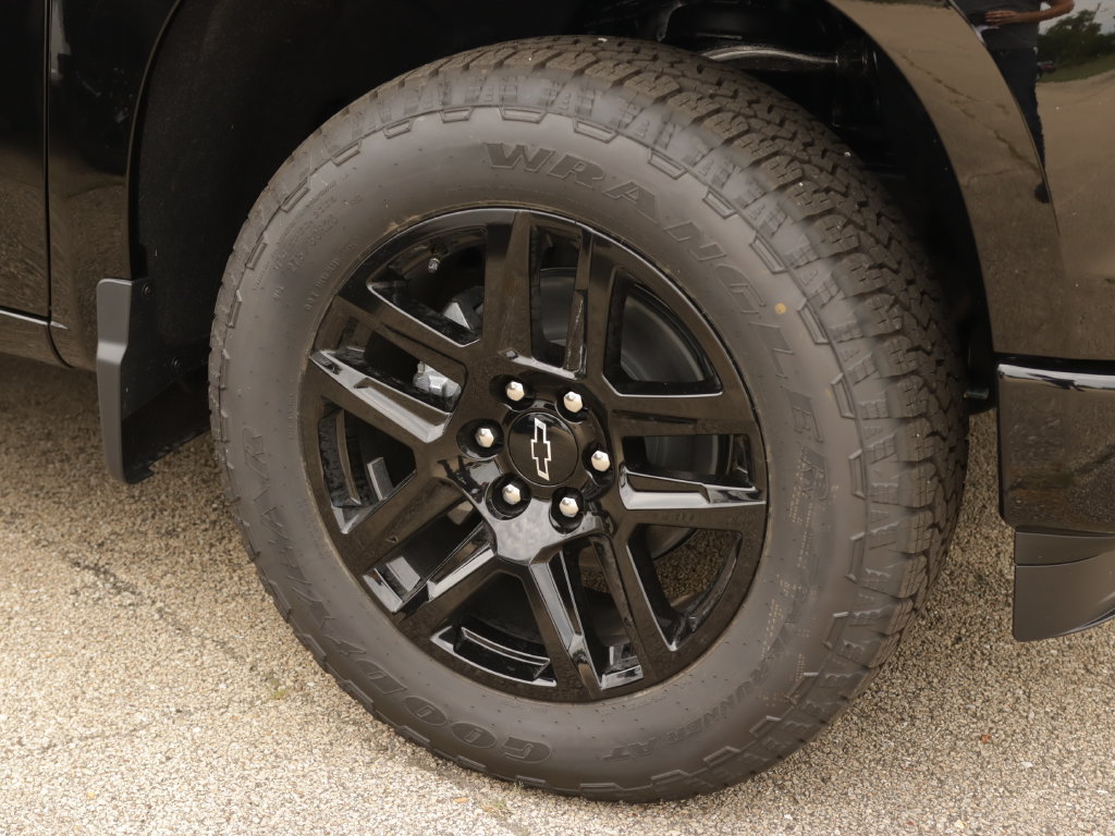New 2026 Chevrolet Silverado 1500 RST AWD/4WD image 3