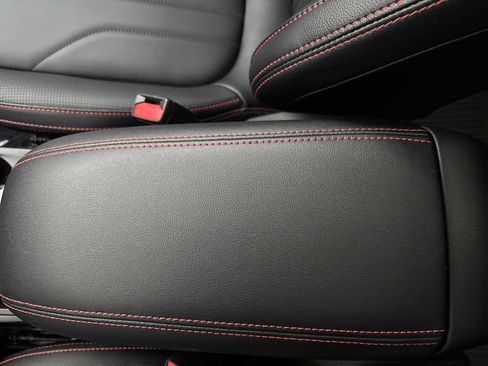 Used 2025 Ford Escape ST-Line Elite w/ Premium Technology Package image 28