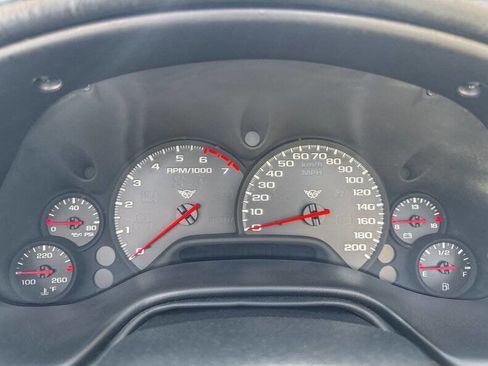 Used 1998 Chevrolet Corvette Convertible w/ Memory Pkg image 21