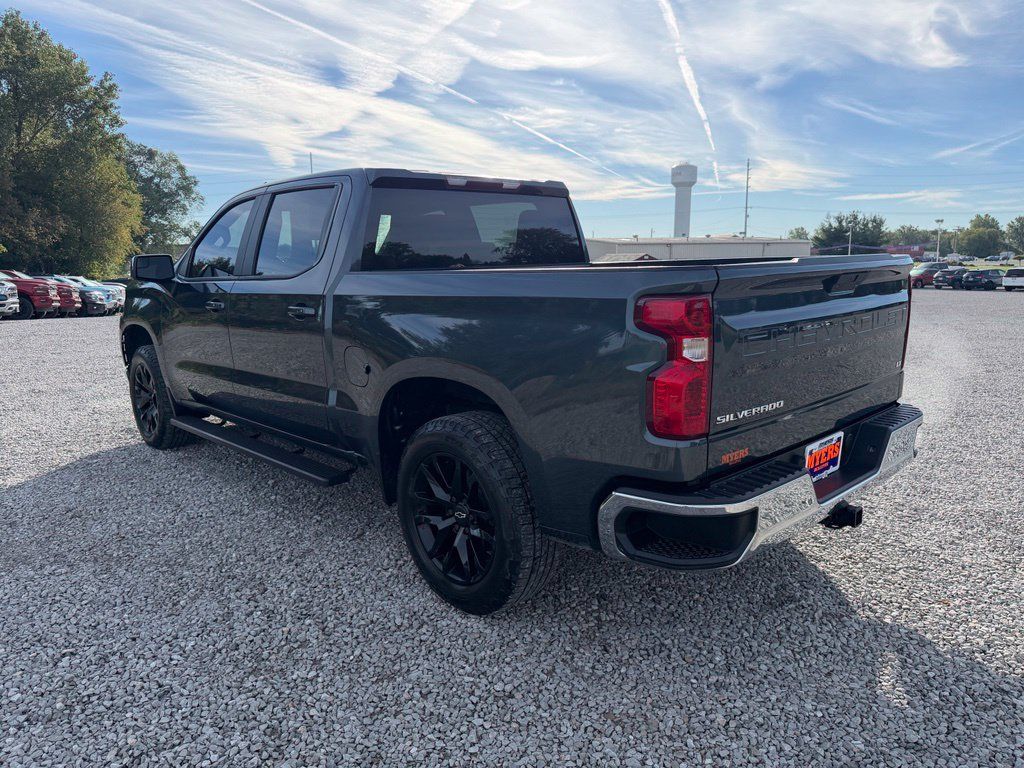 Used 2019 Chevrolet Silverado 1500 LT w/ All-Star Edition AWD/4WD image 25