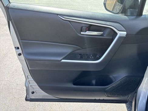Used 2024 Toyota RAV4 XLE FWD image 11