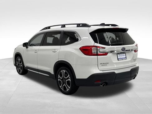 Used 2023 Subaru Ascent Limited w/ Technology Package AWD/4WD image 6