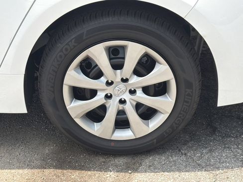 New 2026 Toyota Corolla LE FWD image 19