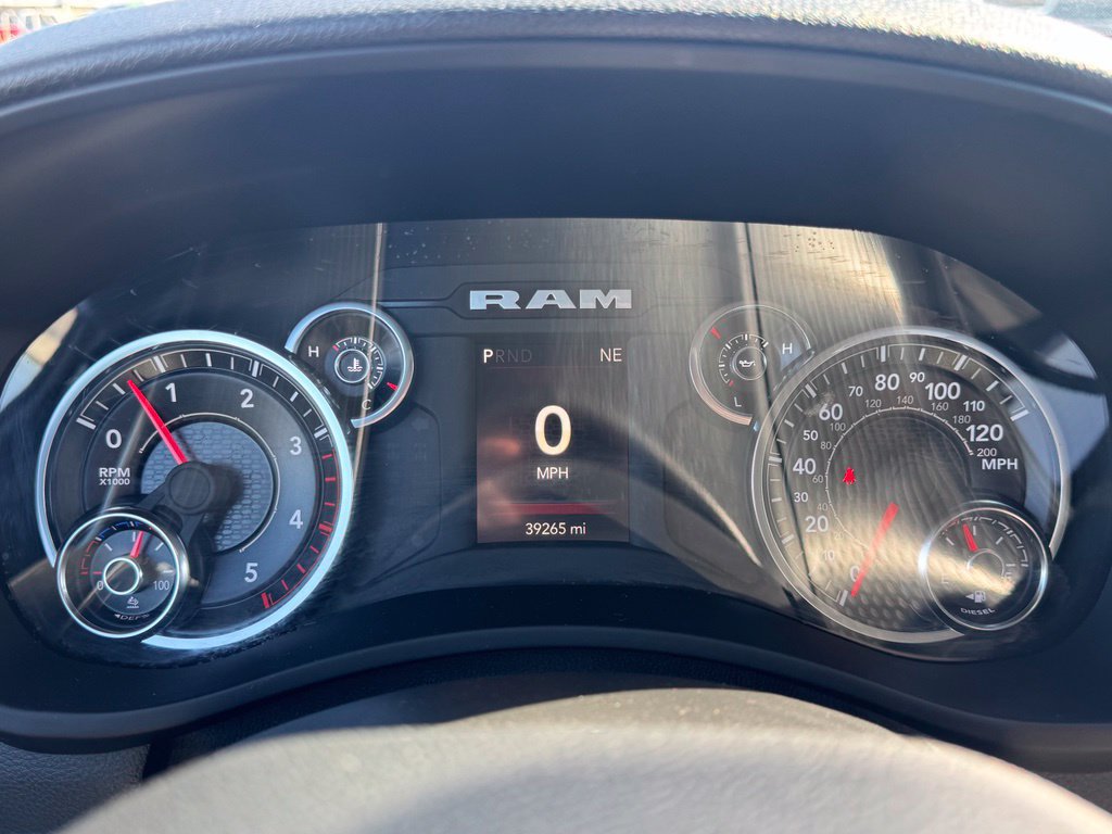 Used 2023 RAM 3500 Tradesman AWD/4WD image 9