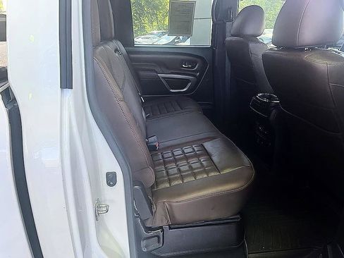 Used 2024 Nissan Titan Platinum Reserve w/ Moonroof Package AWD/4WD image 18