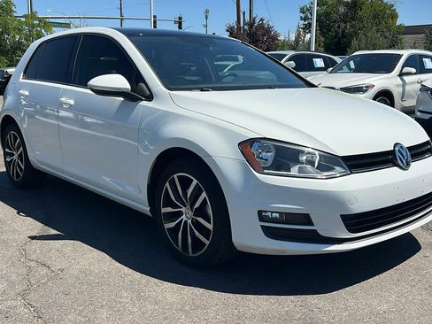 Used 2017 Volkswagen Golf SE FWD image 3