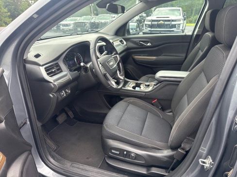 Used 2022 GMC Acadia SLE w/ Driver Convenience Package FWD image 20