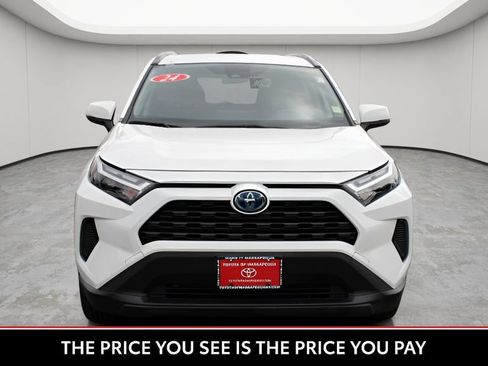 Used 2024 Toyota RAV4 LE AWD/4WD image 8