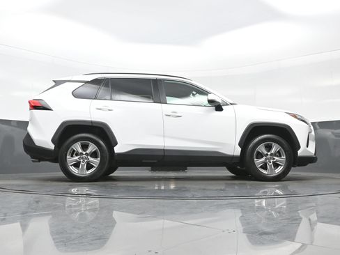 Used 2024 Toyota RAV4 XLE w/ Weather Package AWD/4WD image 33